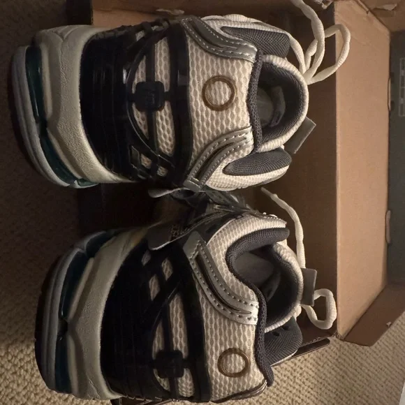 New Balance 1906 Silver Gold Metallic - M1906AD women’s 9.5 - Picture 5 of 9